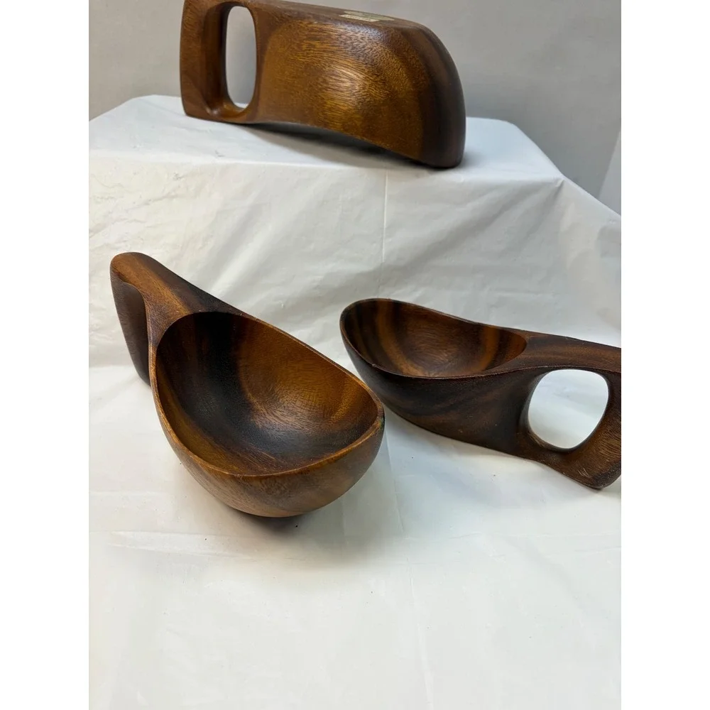 Carabao Brand Philippine Monkey Pod Wood Hand Carved Bowls Set of 3 Vintage